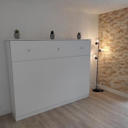 Charmant Studio Lumineux Avec Piscine Fréjus Eksteriør bilde